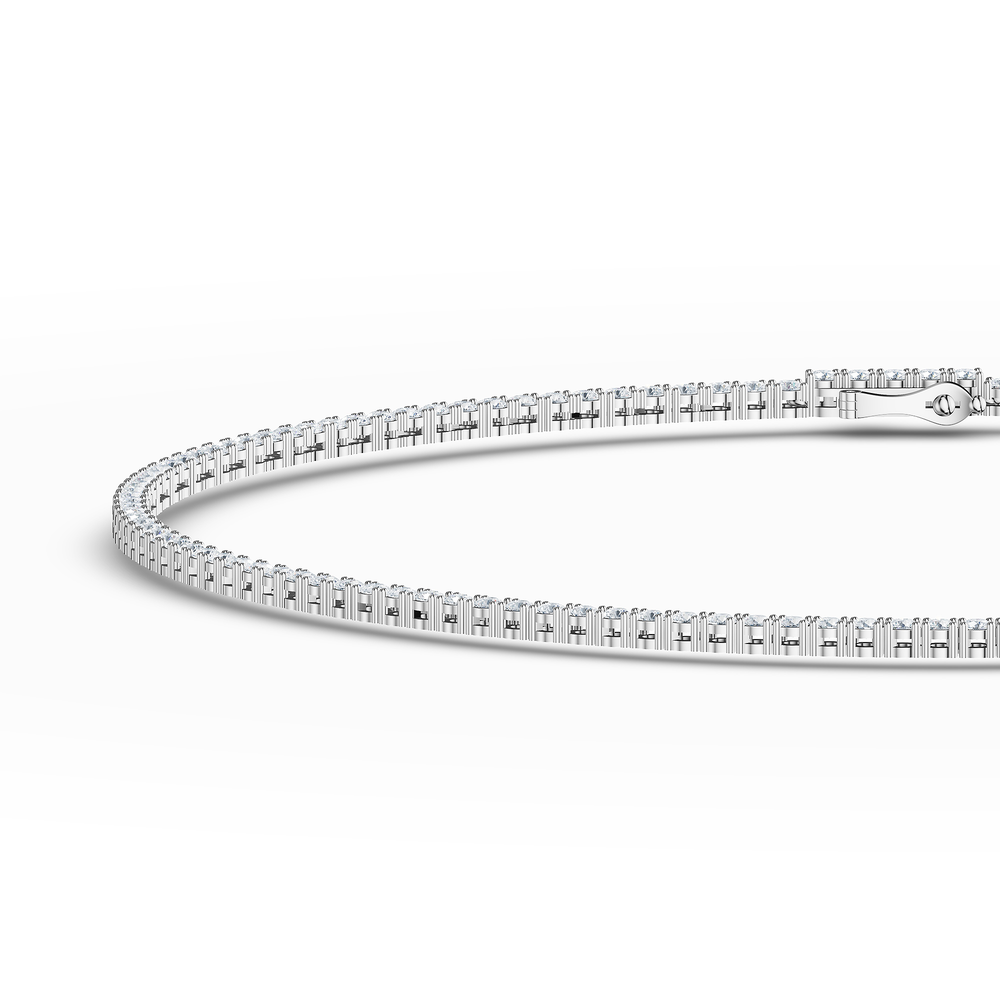 Tennis Radiosa Necklace in 925 sterling silver, close-up 2